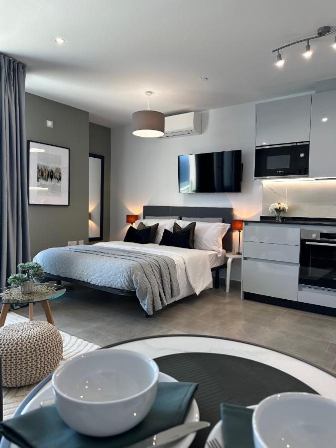 E1 Presidential Studios On High Floor With Stunning Sea Views Gibraltár Kültér fotó